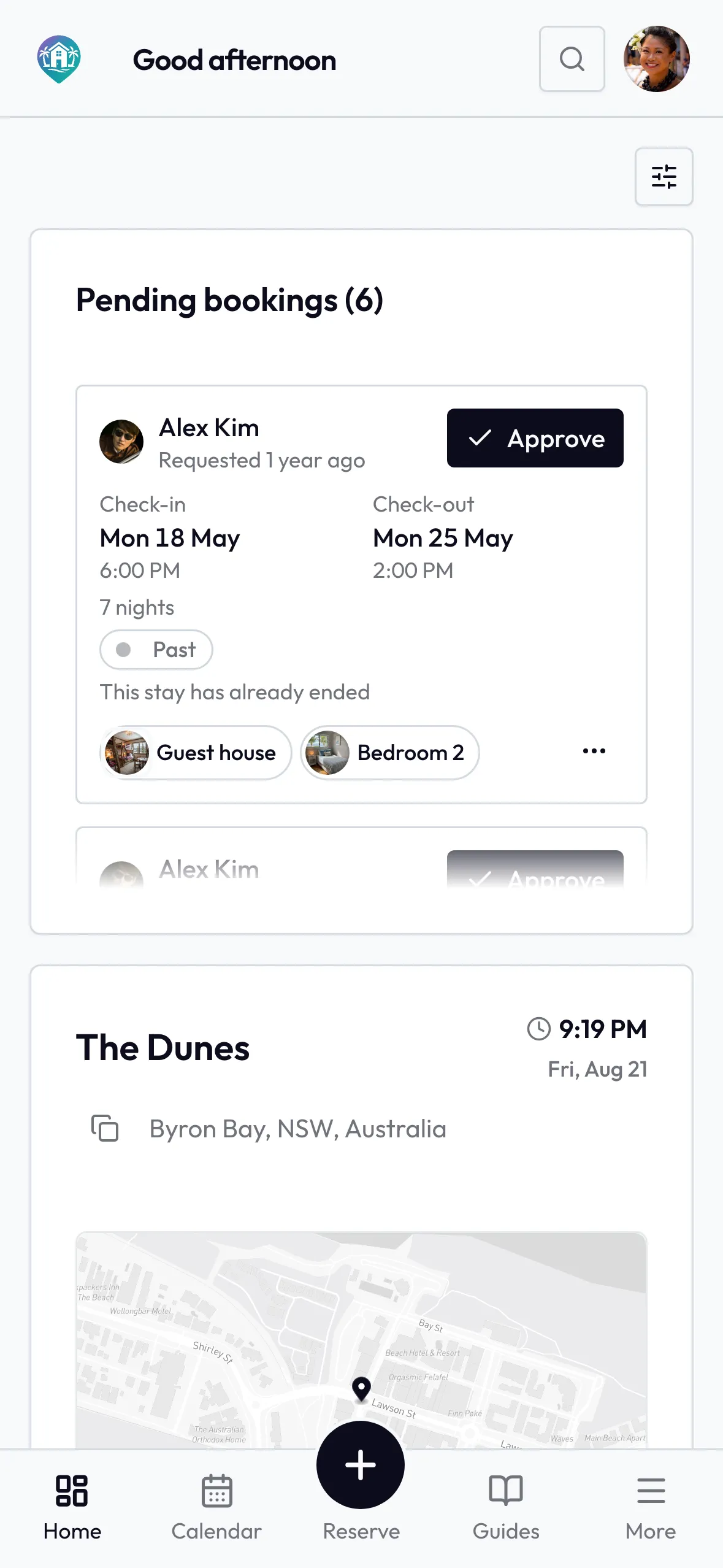 Holiday home dashboard showing today's stays, upcoming trips, and house updates